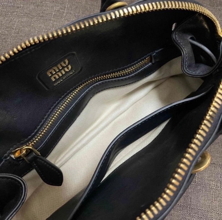 アバンチュールナッパレザー（ブランドバッグ）の商品画像 - 査定依頼日：2026年2月2日 - 最高査定価格：260,000円