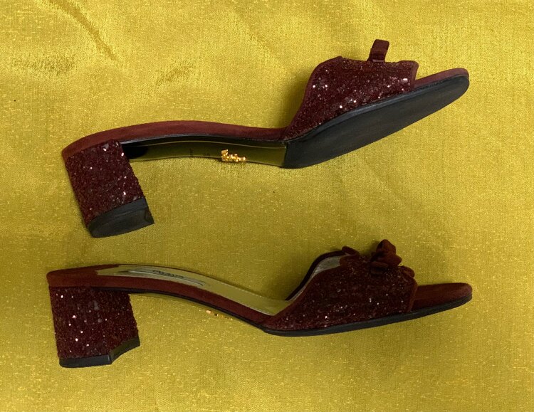 リボン・グリッターサンダル（古着・ファッション）の商品画像 - 査定依頼日：2025年2月24日 - 最高査定価格：5,000円
