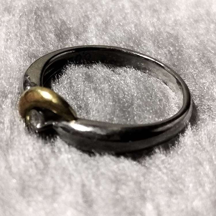 pt900 k18 0.06Cダイヤ　リング（金・貴金属）の商品画像 - 査定依頼日：2023年4月2日 - 最高査定価格：20,000円