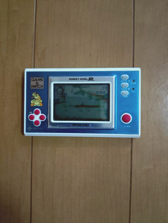 DJ−101 GAME&WATCH DONKEYKONGJR（ゲーム機本体・ゲームソフト）の商品画像 - 査定依頼日：2025年10月25日 - 最高査定価格：2,000円
