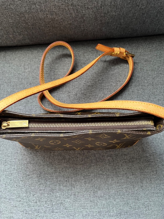 LOUISVUITTON ルイヴィトン モノグラム トロター ショルダーバッグ（ブランドバッグ）の商品画像 - 査定依頼日：2026年9月17日 - 最高査定価格：80,000円