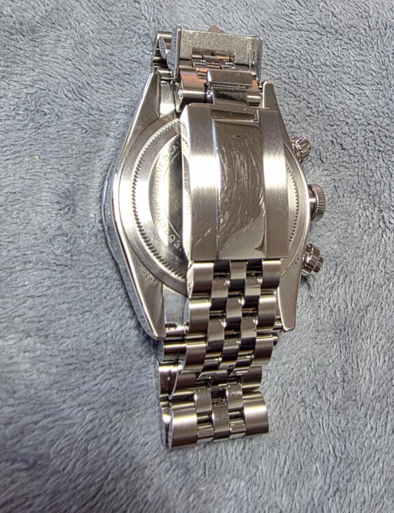 ブラックベイクロノ 5連ブレス（高級時計）の商品画像 - 査定依頼日：2025年12月19日 - 最高査定価格：560,000円