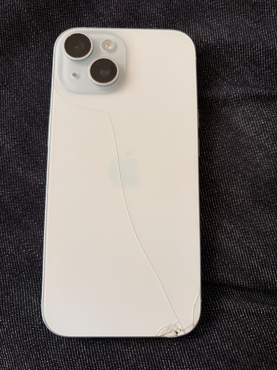 iPhone iPhone 15 128GB docomo（スマホ）の商品画像 - 査定依頼日：2026年10月31日 - 最高査定価格：54,000円