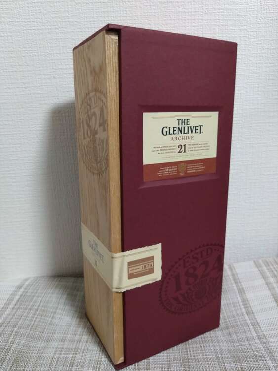 グレンリベット21年（お酒）の商品画像 - 査定依頼日：2025年4月11日 - 最高査定価格：22,000円