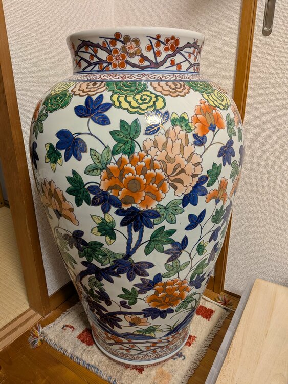 染錦花瓶（美術品・骨董品）の商品画像 - 査定依頼日：2026年1月20日 - 最高査定価格：2,000円