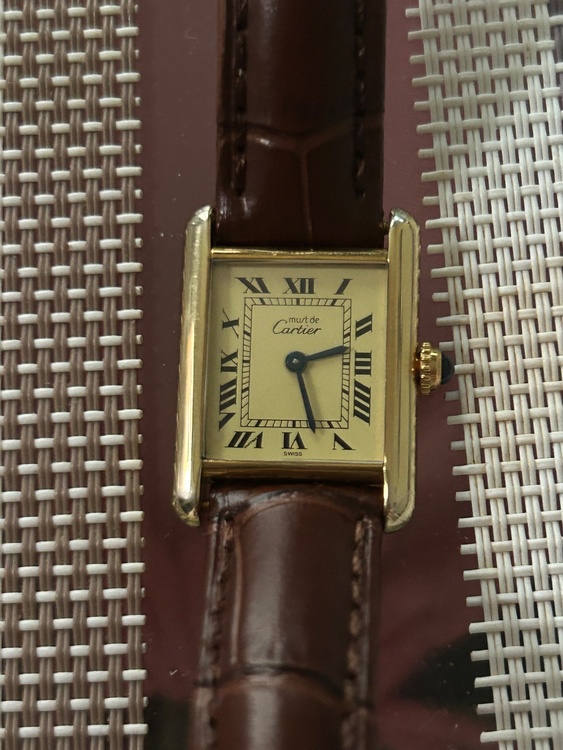 カルティエ タンク 15247（高級時計）の商品画像 - 査定依頼日：2026年3月3日 - 最高査定価格：280,000円