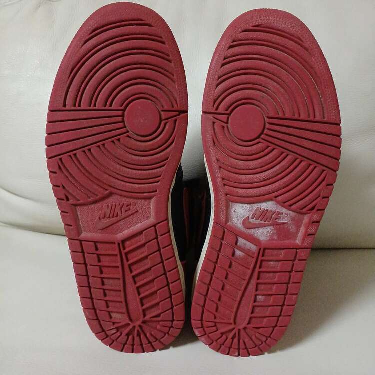 エアジョーダンバスケットシューズ（古着・ファッション）の商品画像 - 査定依頼日：2025年5月24日 - 最高査定価格：14,000円