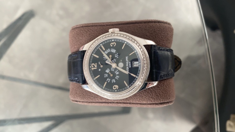 パテックフィリップ その他 5147G-00（高級時計）の商品画像 - 査定依頼日：2025年10月5日 - 最高査定価格：4,500,000円