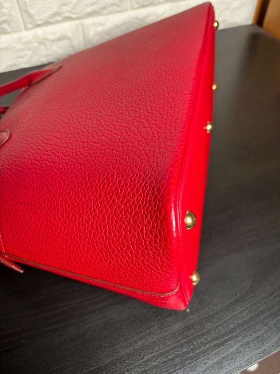 エルメス ボリード35 トゴ ルージュヴィフ □F刻印 ショルダーバッグ（ブランドバッグ）の商品画像 - 査定依頼日：2025年9月3日 - 最高査定価格：200,000円