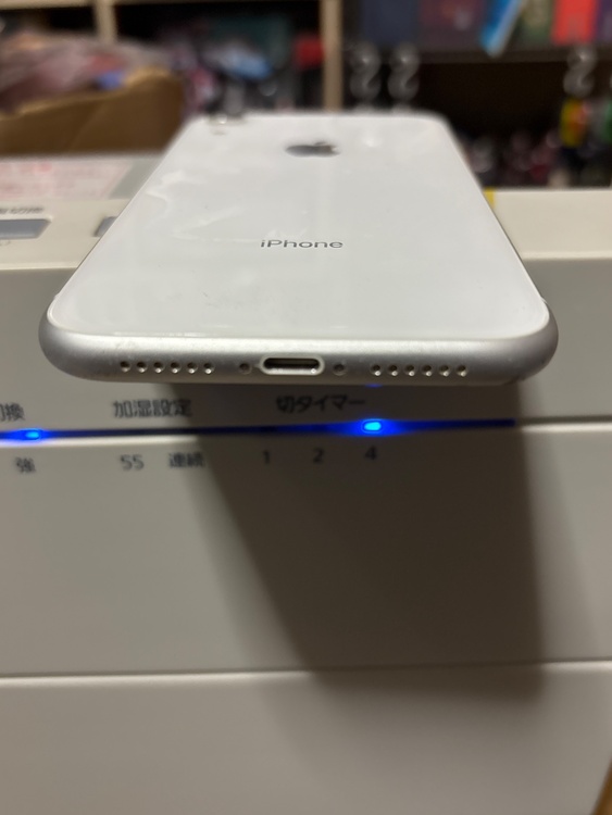 iPhoneX 64GB au（スマホ）の商品画像 - 査定依頼日：2026年3月3日 - 最高査定価格：6,000円