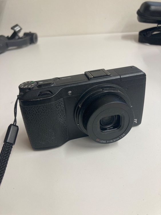 RICOH GR（カメラ）の商品画像 - 査定依頼日：2026年2月7日 - 最高査定価格：40,000円