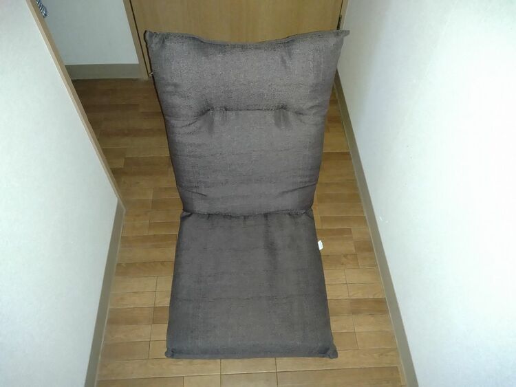 座椅子（家具・寝具）の商品画像 - 査定依頼日：2025年11月22日 - 最高査定価格：2,000円