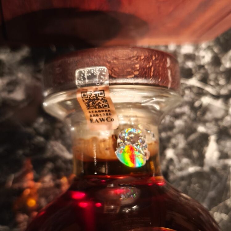 マッカラン33年（お酒）の商品画像 - 査定依頼日：2025年10月9日 - 最高査定価格：300,000円