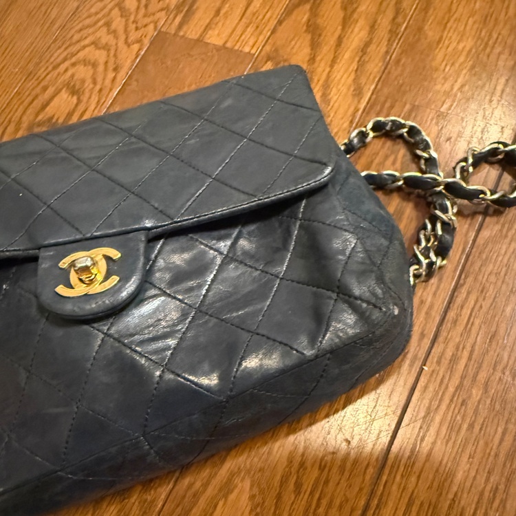 CHANEL マトラッセ 黒（ブランドバッグ）の商品画像 - 査定依頼日：2026年9月7日 - 最高査定価格：150,000円