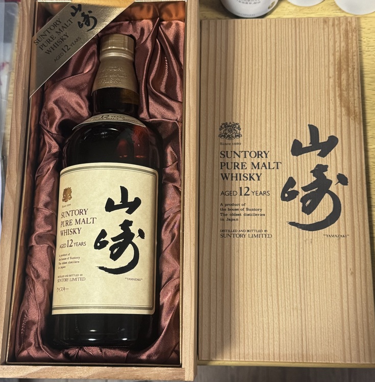 ウイスキー サントリー山崎 （お酒）の商品画像 - 査定依頼日：2025年5月21日 - 最高査定価格：32,000円