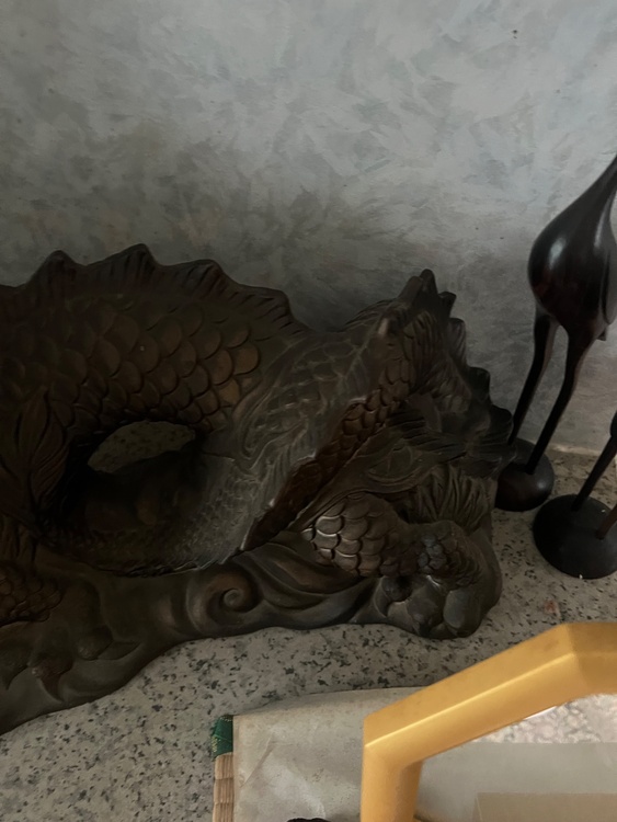 龍の置物（美術品・骨董品）の商品画像 - 査定依頼日：2026年3月29日 - 最高査定価格：3,000円