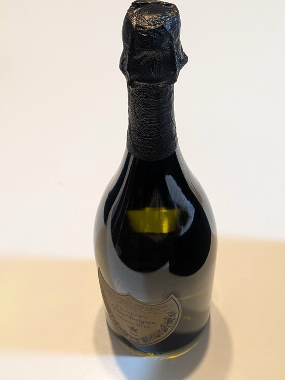 シャンパン ドン・ペリニヨン （お酒）の商品画像 - 査定依頼日：2026年1月30日 - 最高査定価格：20,500円
