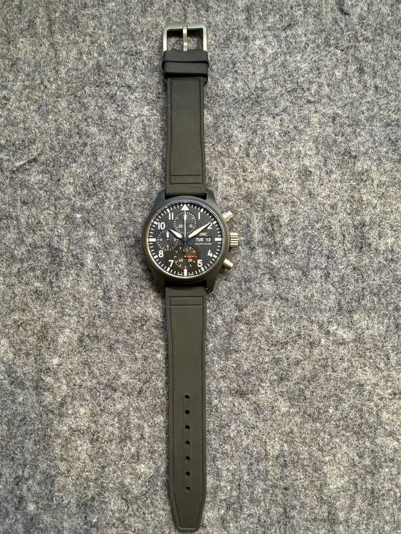 IWC パイロットウォッチ（高級時計）の商品画像 - 査定依頼日：2026年9月14日 - 最高査定価格：9,000,000円