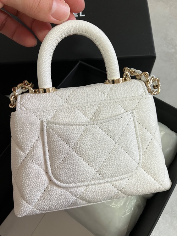 CHANEL ココハンドル　ミニバッグ　チェーンショルダー　キャビアスキン（ブランドバッグ）の商品画像 - 査定依頼日：2026年2月17日 - 最高査定価格：300,000円