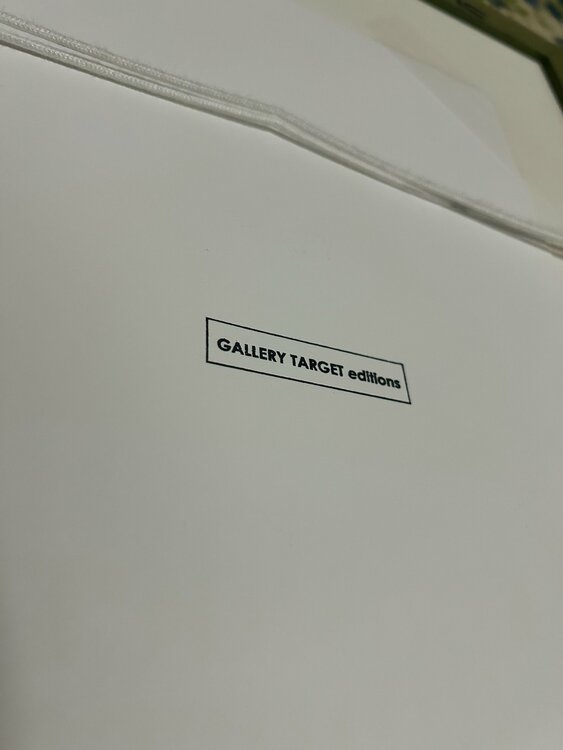 consider others（美術品・骨董品）の商品画像 - 査定依頼日：2025年12月10日 - 最高査定価格：25,000円