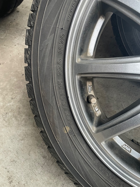 165/50R15スタッドレスホイールセット（カー用品）の商品画像 - 査定依頼日：2026年3月31日 - 最高査定価格：5,000円