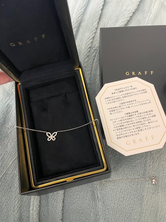 グラフ　バタフライ　ネックレス（宝石）の商品画像 - 査定依頼日：2023年4月27日 - 最高査定価格：600,000円