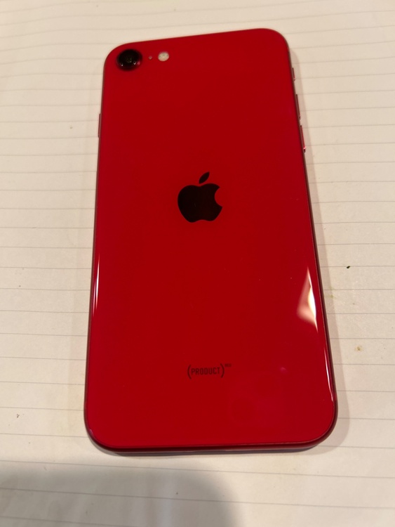 iPhoneSE（スマホ）の商品画像 - 査定依頼日：2026年3月25日 - 最高査定価格：18,000円