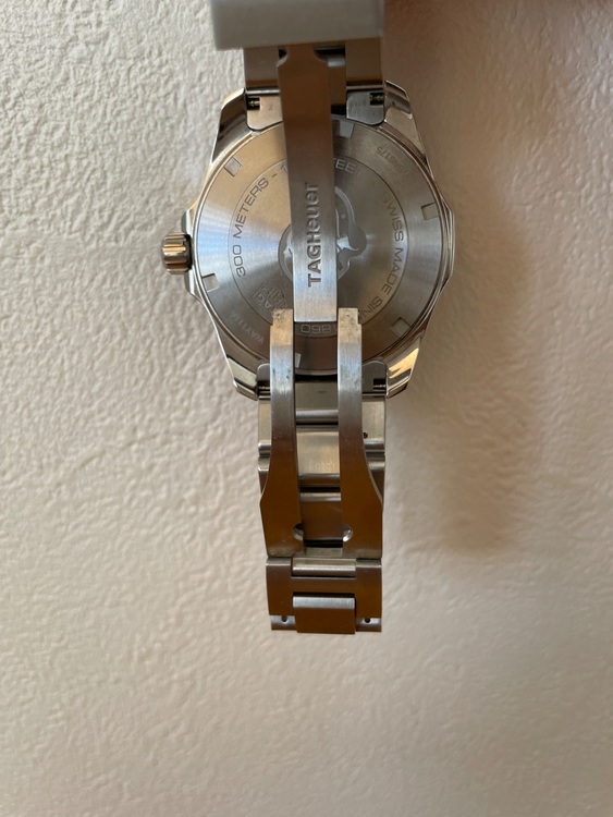 タグホイヤー アクアレーサー WAY111（高級時計）の商品画像 - 査定依頼日：2025年11月15日 - 最高査定価格：140,000円