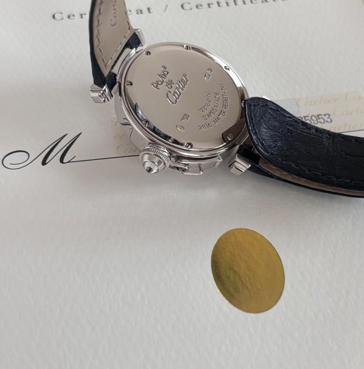 カルティエ パシャ WJ11932 G（高級時計）の商品画像 - 査定依頼日：2025年7月20日 - 最高査定価格：900,000円