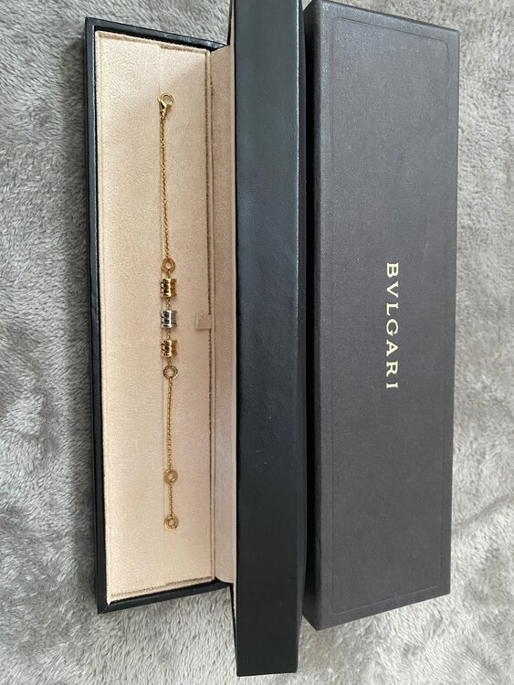 BVLGARI ビーゼロワン（金・貴金属）の商品画像 - 査定依頼日：2025年1月24日 - 最高査定価格：200,000円