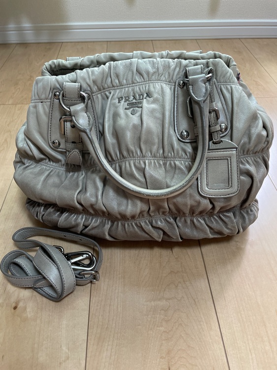 プラダ  （ブランドバッグ）の商品画像 - 査定依頼日：2025年9月29日 - 最高査定価格：40,000円