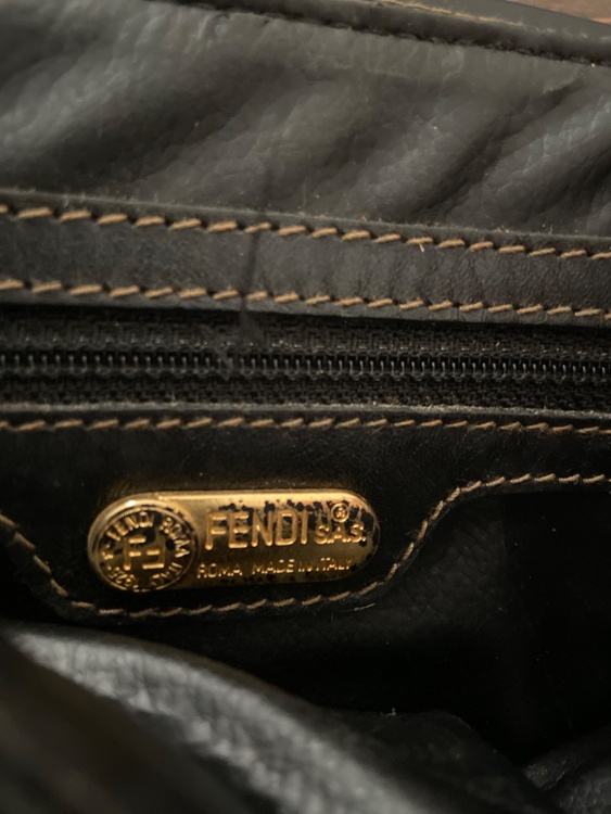 FENDI（ブランドバッグ）の商品画像 - 査定依頼日：2026年5月5日 - 最高査定価格：13,000円