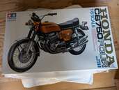 TAMIYA  ホンダドリームCB750FOUR（フィギュア・プラモデル）の商品画像 - 査定依頼日：2025年1月29日 - 最高査定価格：6,800円