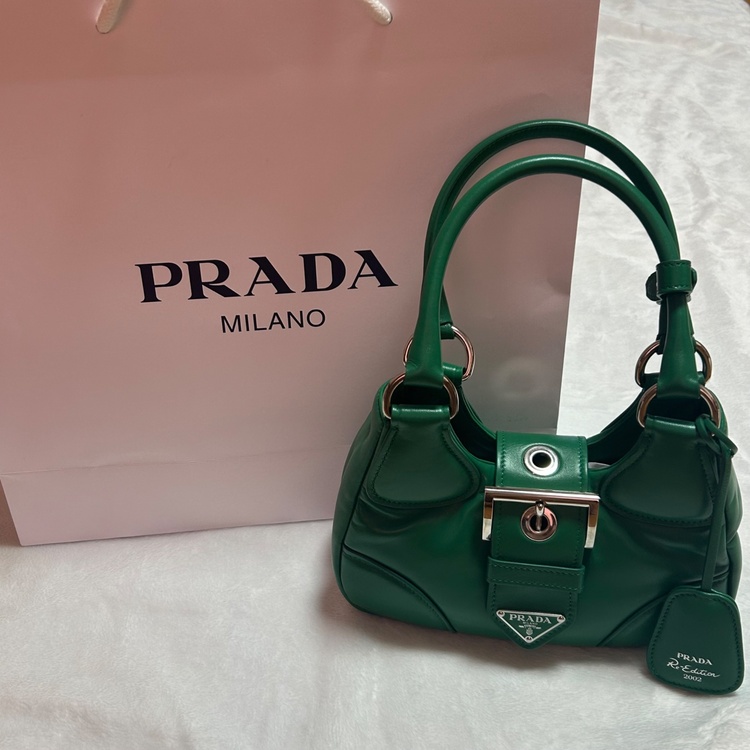 プラダ  （ブランドバッグ）の商品画像 - 査定依頼日：2026年2月14日 - 最高査定価格：165,000円