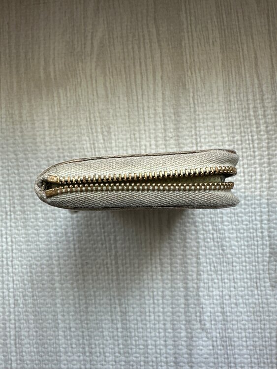 ルイヴィトン ダミエ （ブランドバッグ）の商品画像 - 査定依頼日：2025年3月10日 - 最高査定価格：3,000円