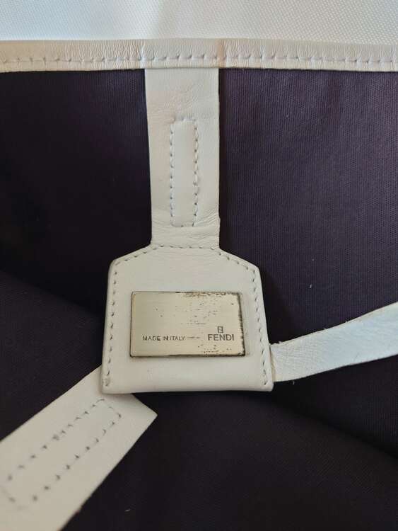 トートバッグ（ブランドバッグ）の商品画像 - 査定依頼日：2025年3月27日 - 最高査定価格：30,000円