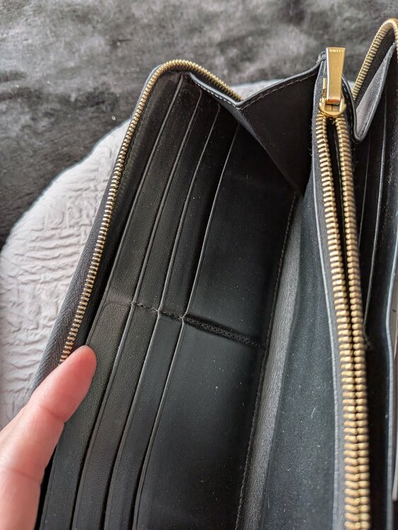 セリーヌ  （ブランドバッグ）の商品画像 - 査定依頼日：2025年12月16日 - 最高査定価格：15,000円