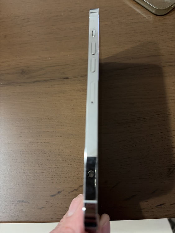 iPhone 13 Pro Max 128GB 楽天モバイル（スマホ）の商品画像 - 査定依頼日：2026年2月24日 - 最高査定価格：48,000円