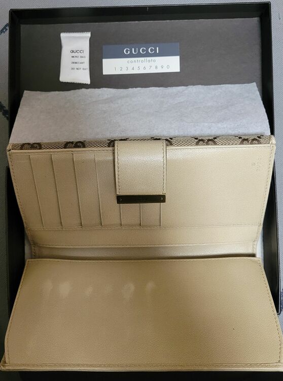 長財布（ブランド財布・小物）の商品画像 - 査定依頼日：2025年6月22日 - 最高査定価格：10,000円