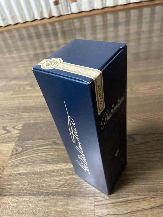 バレンタイン17（お酒）の商品画像 - 査定依頼日：2025年5月14日 - 最高査定価格：3,000円