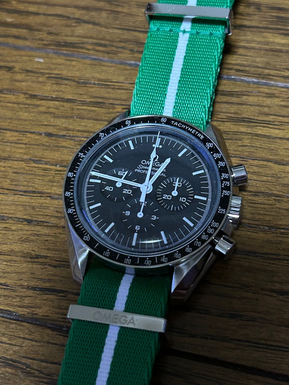 オメガ スピードマスター（高級時計）の商品画像 - 査定依頼日：2025年10月8日 - 最高査定価格：800,000円