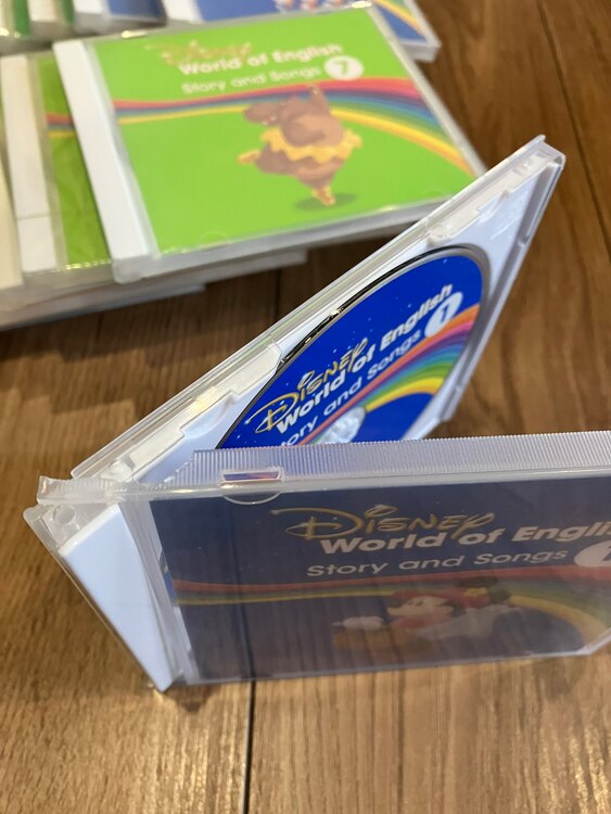 ディズニー英語教材2019/4/17製、保証書あり（ベビー用品）の商品画像 - 査定依頼日：2025年4月19日 - 最高査定価格：10,000円