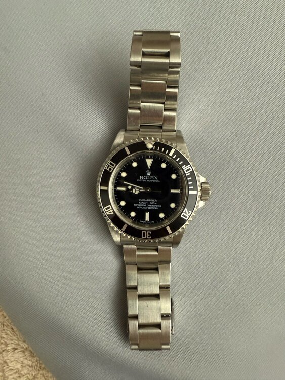 ロレックス サブマリーナー 14060（高級時計）の商品画像 - 査定依頼日：2025年4月10日 - 最高査定価格：1,150,000円
