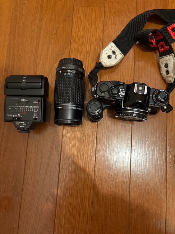 M E（カメラ）の商品画像 - 査定依頼日：2025年10月16日 - 最高査定価格：3,000円