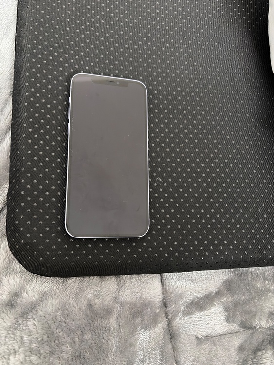 iPhone 12 64GB Softbank（スマホ）の商品画像 - 査定依頼日：2026年1月26日 - 最高査定価格：20,000円