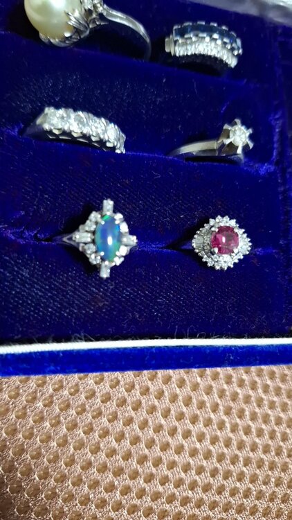 ブラックオパール（金・貴金属）の商品画像 - 査定依頼日：2025年12月21日 - 最高査定価格：500,000円