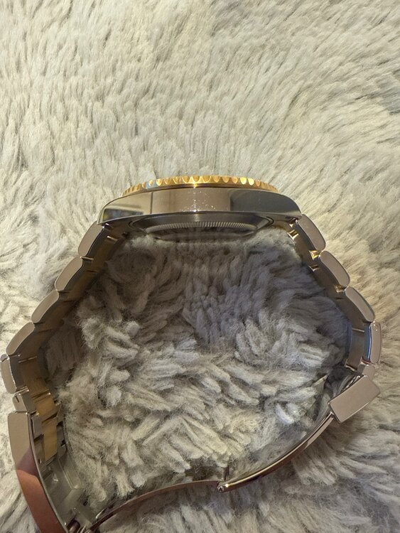 ロレックス サブマリーナー 126613la（高級時計）の商品画像 - 査定依頼日：2025年2月1日 - 最高査定価格：2,580,000円