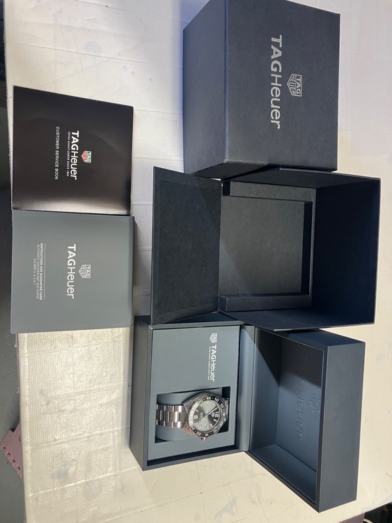 フォーミュラ1キャリバー5（高級時計）の商品画像 - 査定依頼日：2026年1月6日 - 最高査定価格：140,000円