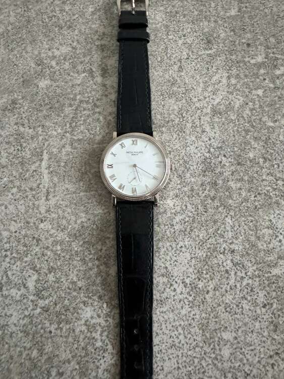 パテックフィリップ カラトラバ 3919ＳＧ-001（高級時計）の商品画像 - 査定依頼日：2025年4月18日 - 最高査定価格：1,800,000円