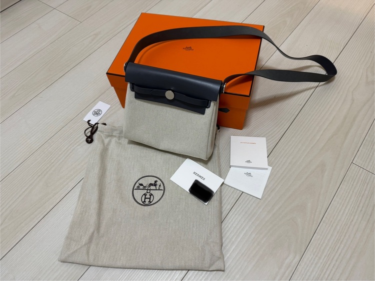 エールバッグミニ（ブランドバッグ）の商品画像 - 査定依頼日：2025年11月18日 - 最高査定価格：470,000円